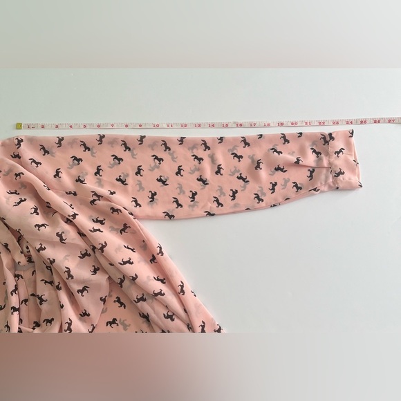 Seduction Pink Blouse Black Horse Print Women’s M Long Sleeve Horses - Picture 9 of 11